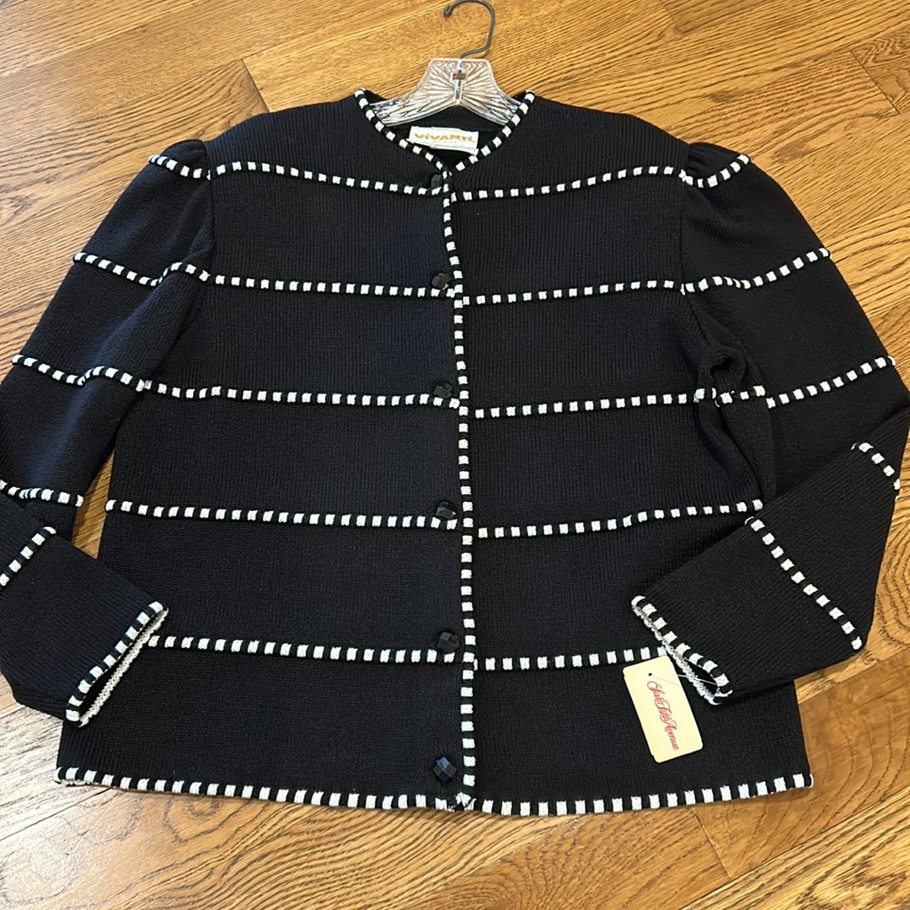 Vintage Vivanti Cardigan New With Tags. 16.